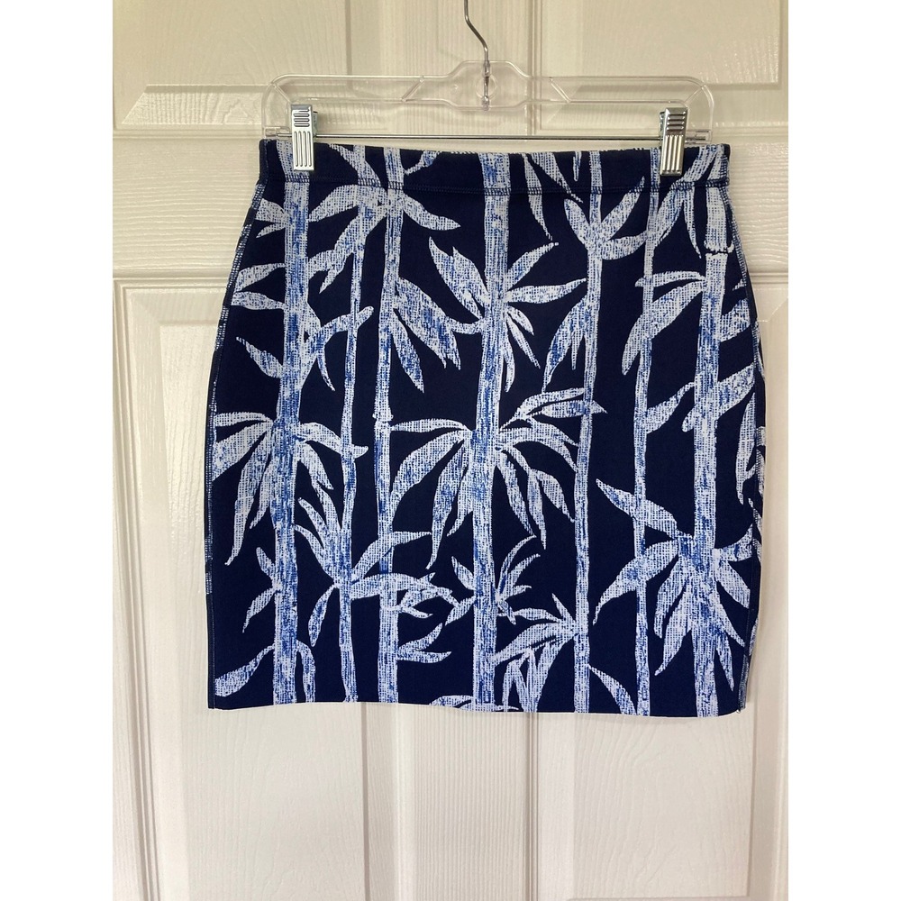 J. McLaughlin Blue White Bamboo Print Mini Skirt Small Stretch Athleisure Resort